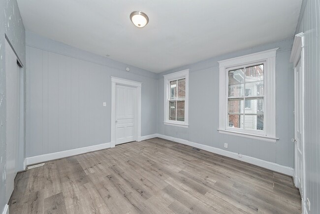 original (10) - 2409-2417 W. Clifton Ave