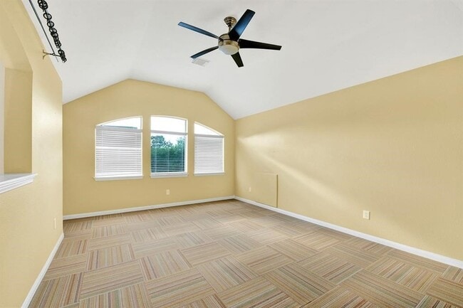 Building Photo - 25431 Hall Meadow Ln