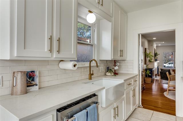 Building Photo - 4601 Pershing Ave