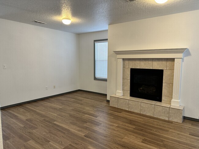 Building Photo - 3416 Parktrail Ct