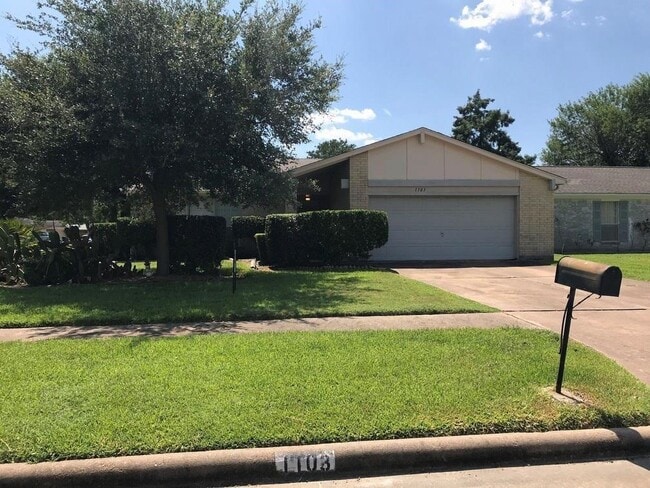 Primary Photo - 1103 Ashdale Dr