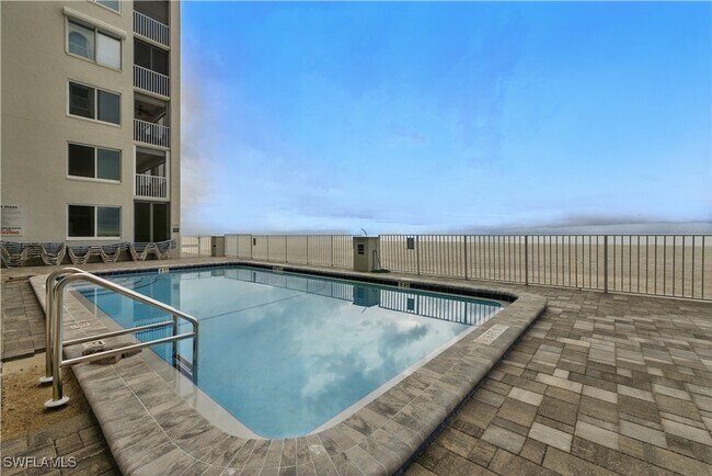 Building Photo - 26000 Hickory Blvd