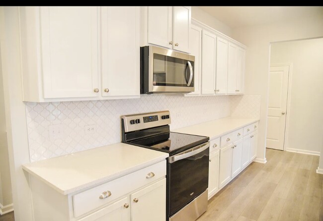Building Photo - 156 Surfbird Rd