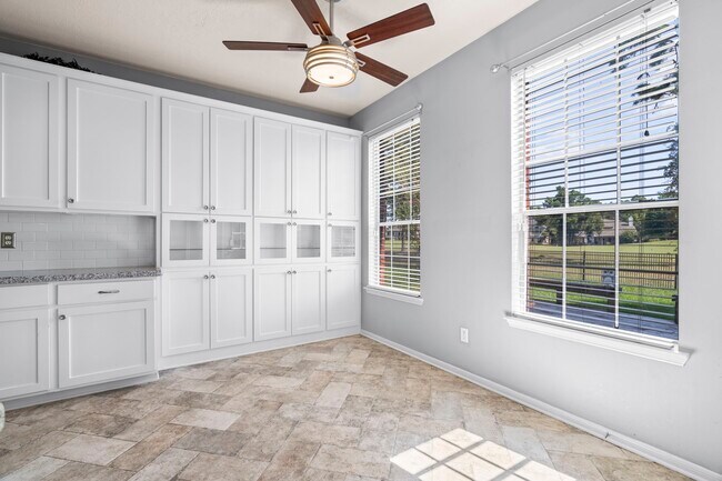 Building Photo - 8518 Malardcrest Dr
