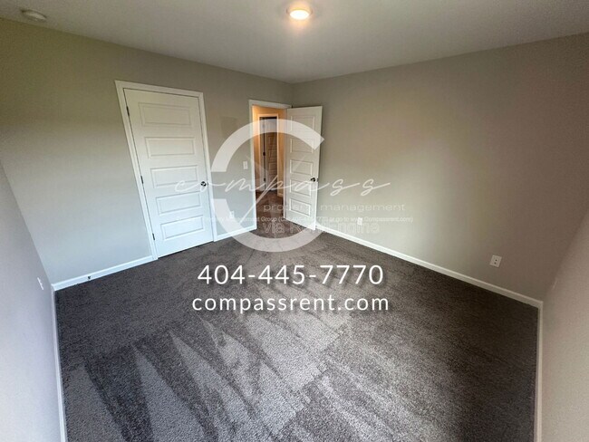Building Photo - 226 Lyndon Wy NW