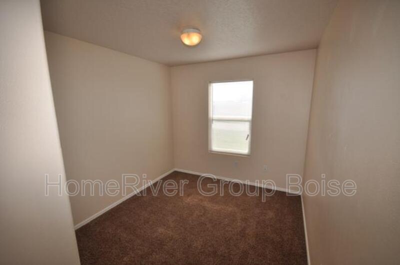 Building Photo - 16692 Zaragosa Way