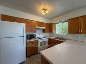 Building Photo - 433 E 1050 S