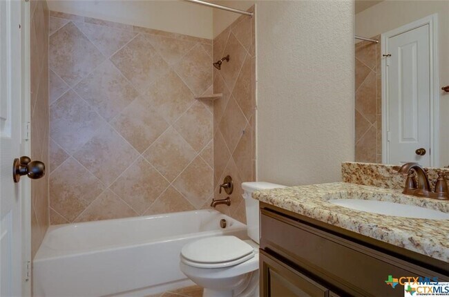 Building Photo - 271 Limestone Creek