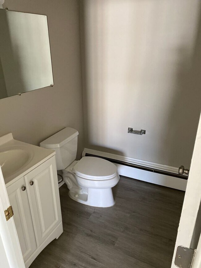 Building Photo - 418-420 St Frances Cabrini