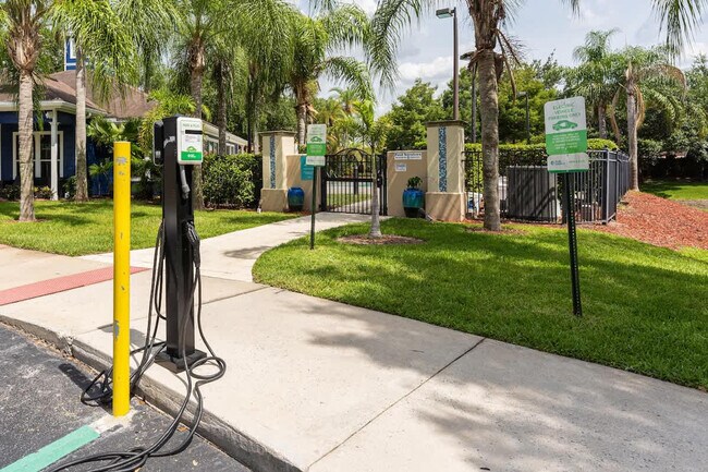 Building Photo - 2901 Edenshire Wy