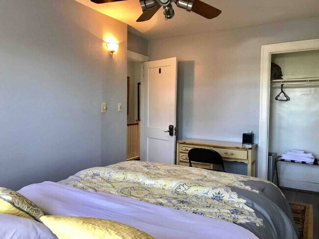 Building Photo - 720 Fairmont St NW