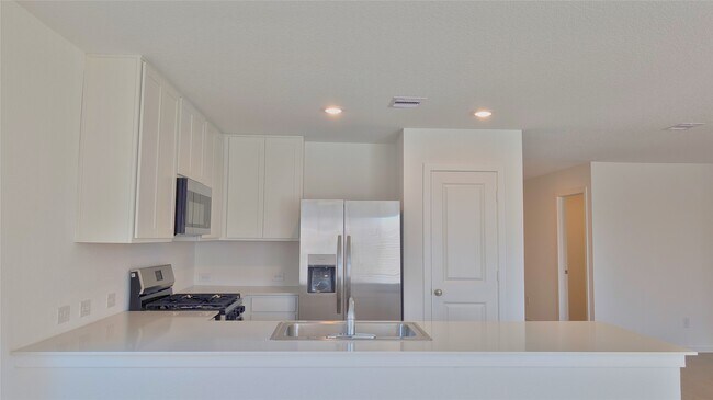 Building Photo - 29039 Grazing Plns Ln