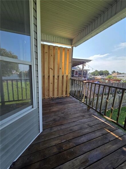 Building Photo - 878 Marina Dr