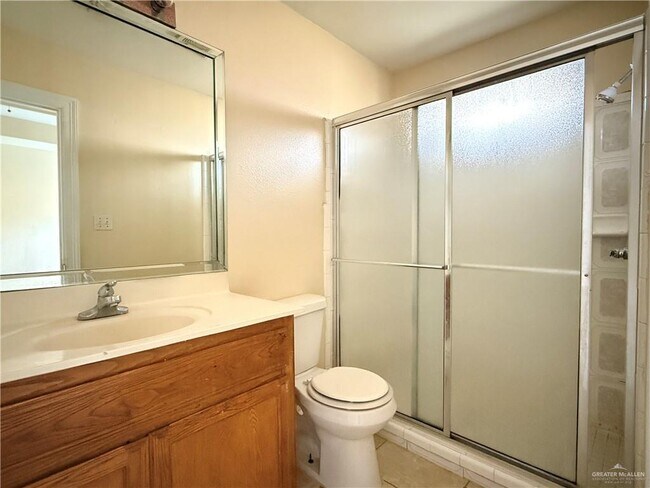 Building Photo - 15 West Dr