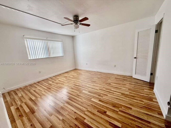 Building Photo - 1550 NE 191st St