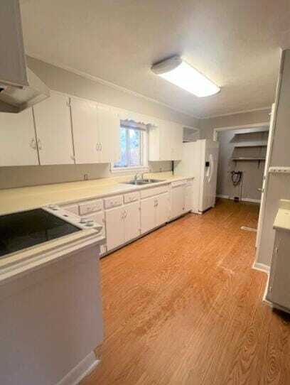 Building Photo - 4000 Sycamore Dr NW