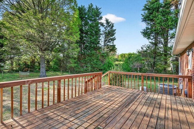 Building Photo - 2580 Bethel Church Rd