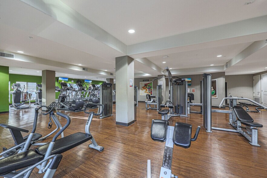 Building Photo - 5450 E Deer Valley Dr