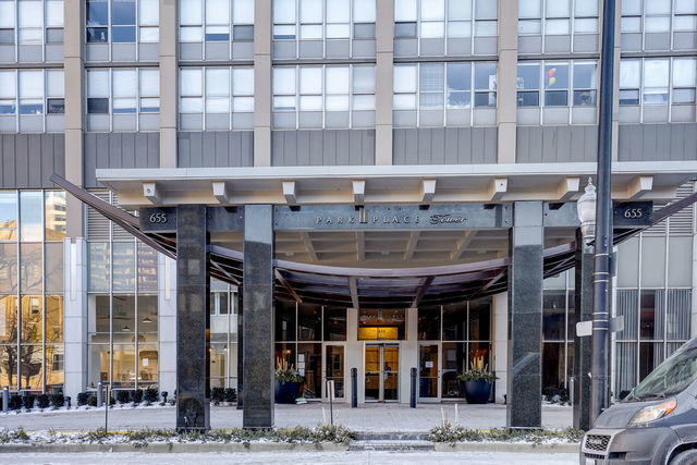 Building Photo - 655 W Irving Park Rd