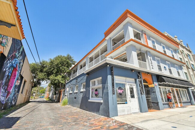 Building Photo - 232 4th St N