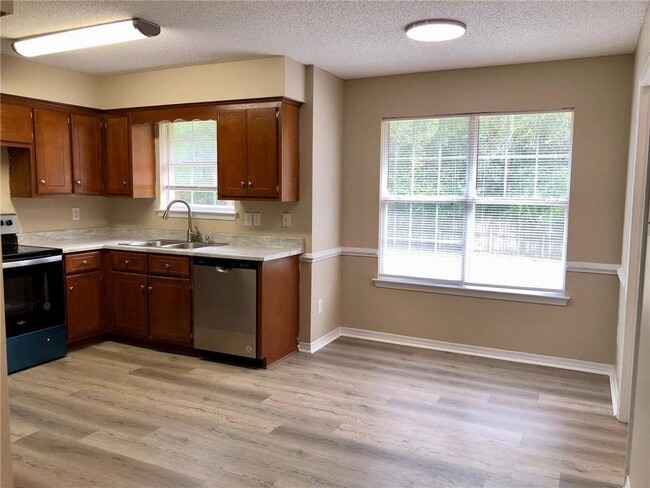 Building Photo - 13599 James Copeland Dr