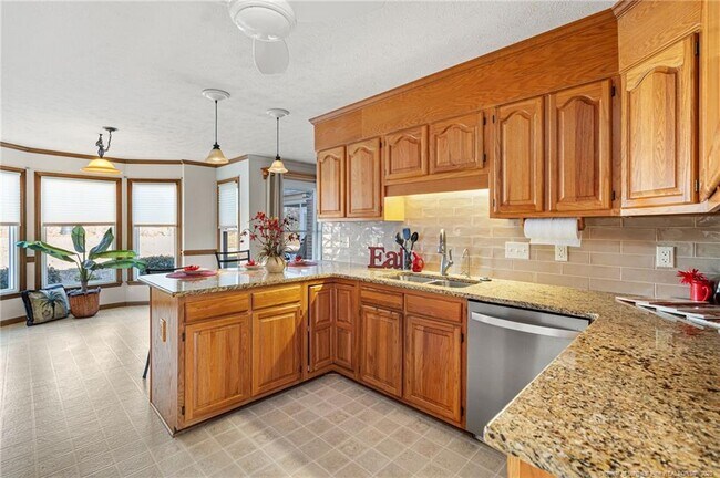 Building Photo - 2482 Celtic Dr