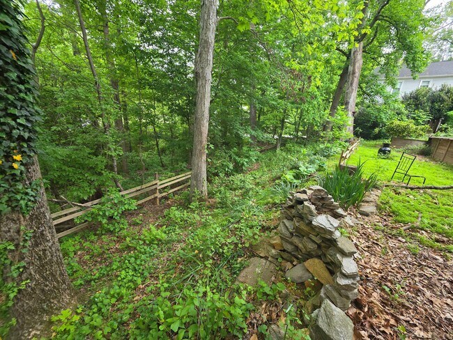 Building Photo - 8120 Paisley Pl