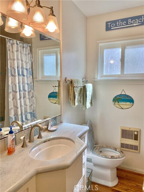 Building Photo - 3003 Ocean Front Walk