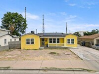 Building Photo - 137 Anita Cir
