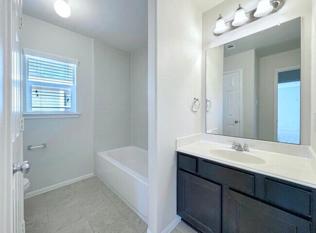 Building Photo - 8311 Bay Oaks Dr