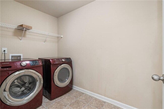 Building Photo - 6639 Trail Side Dr