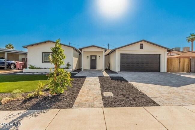 Building Photo - 2220 N 66th St