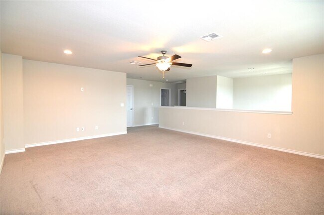Building Photo - 212 Magna Ln