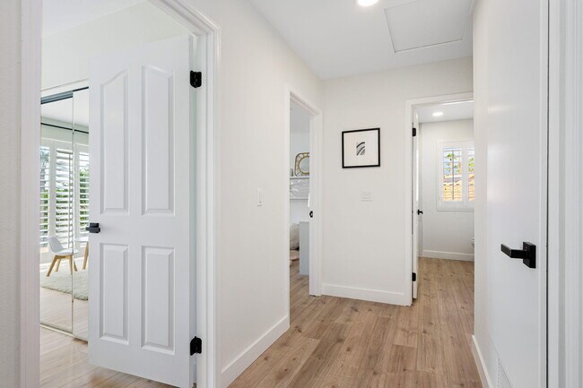 Building Photo - 76817 Manor Ln