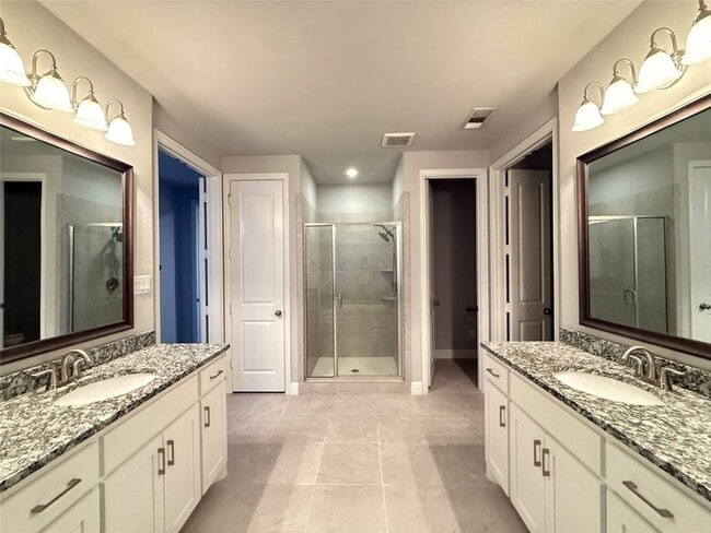 Building Photo - 11818 Antler Dr
