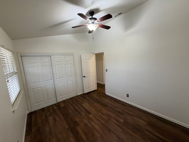 Building Photo - 608 Hope Terrace Ct
