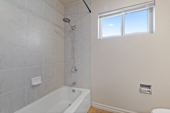 Building Photo - 3705 Lisa Ct