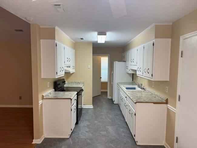 Building Photo - 2962 Bridgeport Dr