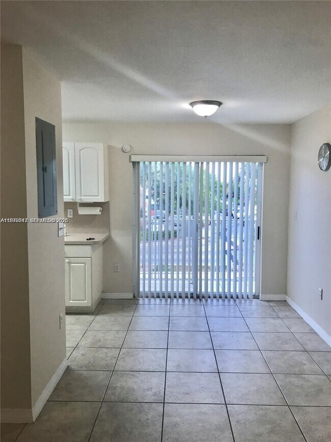 Building Photo - 3201 W Flagler St