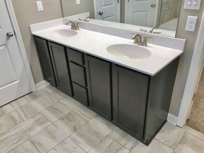 Building Photo - Now Leasing a Brand New 5 Bedroom 3 Bath Home