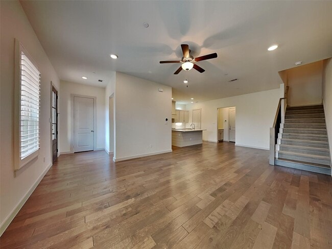 Building Photo - 7362 Sprangletop St