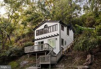 Building Photo - 730 Bennys Bch Rd