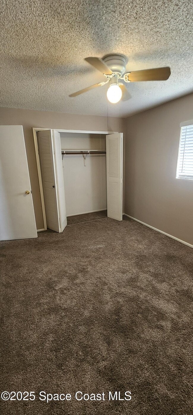 Building Photo - 135 S Suzanne Ct