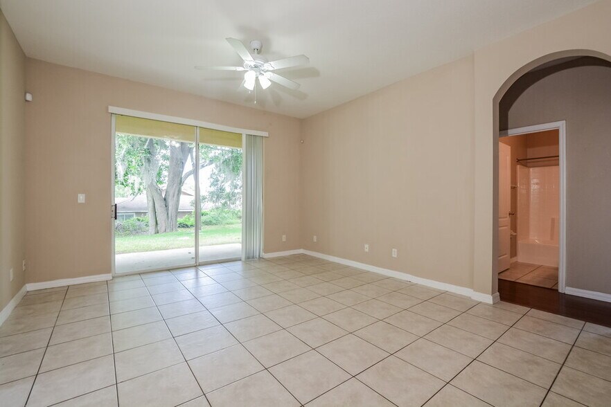 Building Photo - 1814 Madison Ivy Cir