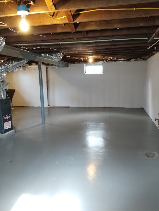 Building Photo - 1207 S Edwin C Moses Blvd