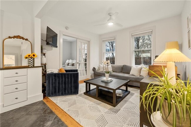 Building Photo - 33-35 Marsh St