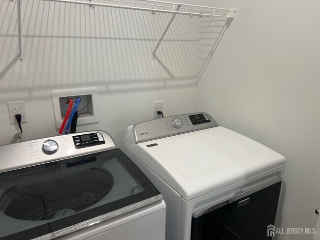 Building Photo - 10106 Donatello Dr