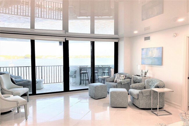 Building Photo - 1200 S Flagler Dr