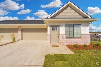 Building Photo - 2127 E Elk Rdg Ave