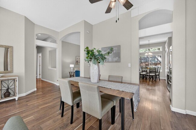 Building Photo - 2726 Genesee Dr